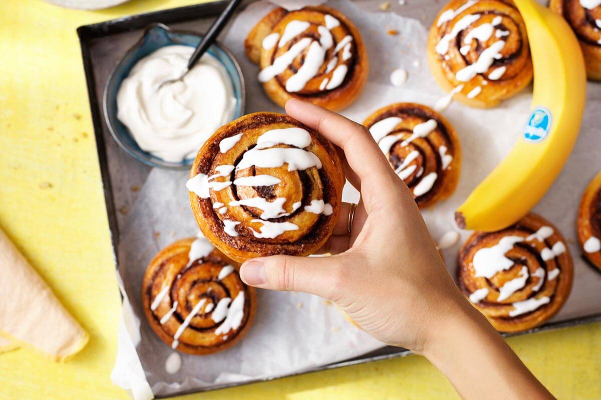 Kaneelbrood met Chiquita-banaan en kokosmelk