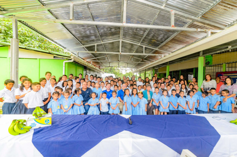 Chiquita schenkt land voor het bouwen van scholen aan het ministerie van onderwijs van Costa Rica - 6