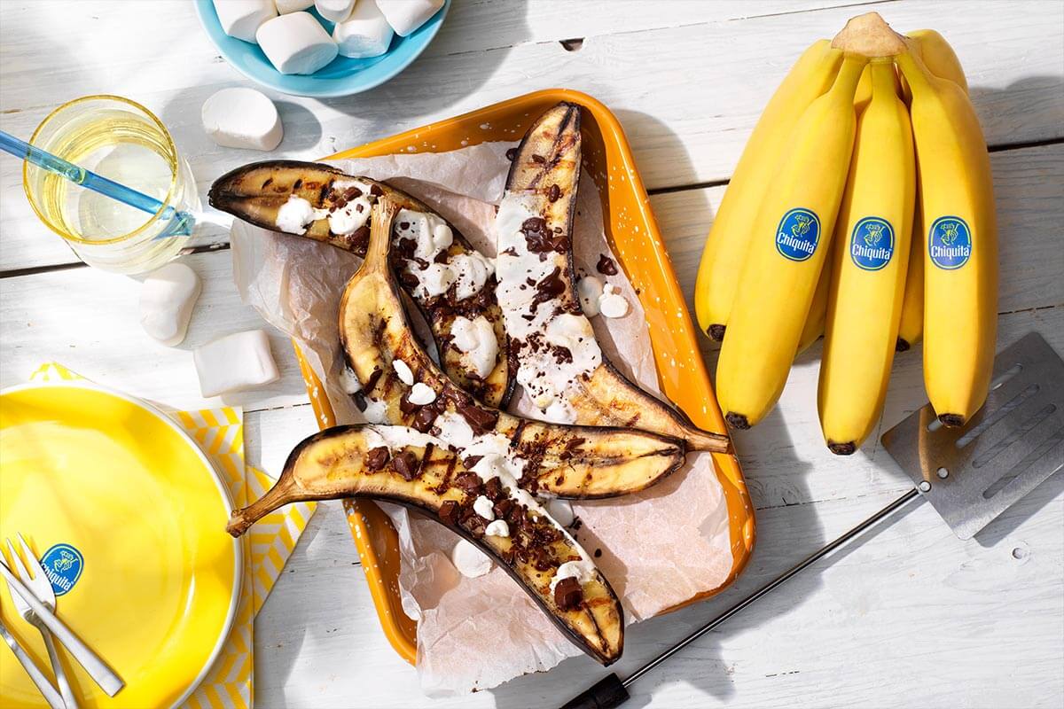 Chiquita bananen gevuld met chocolade en marshmallows voor op de barbecue