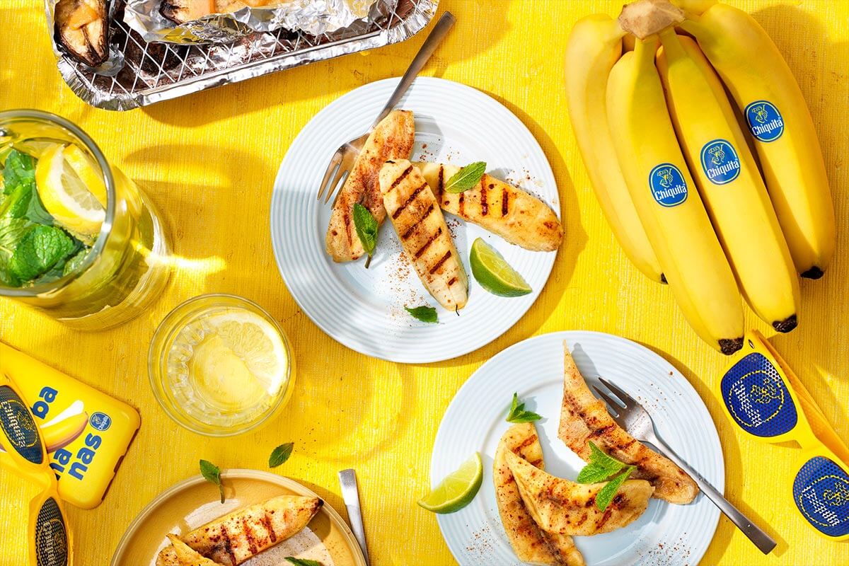Gegrilde Chiquita bananen met kaneel voor op de barbecue