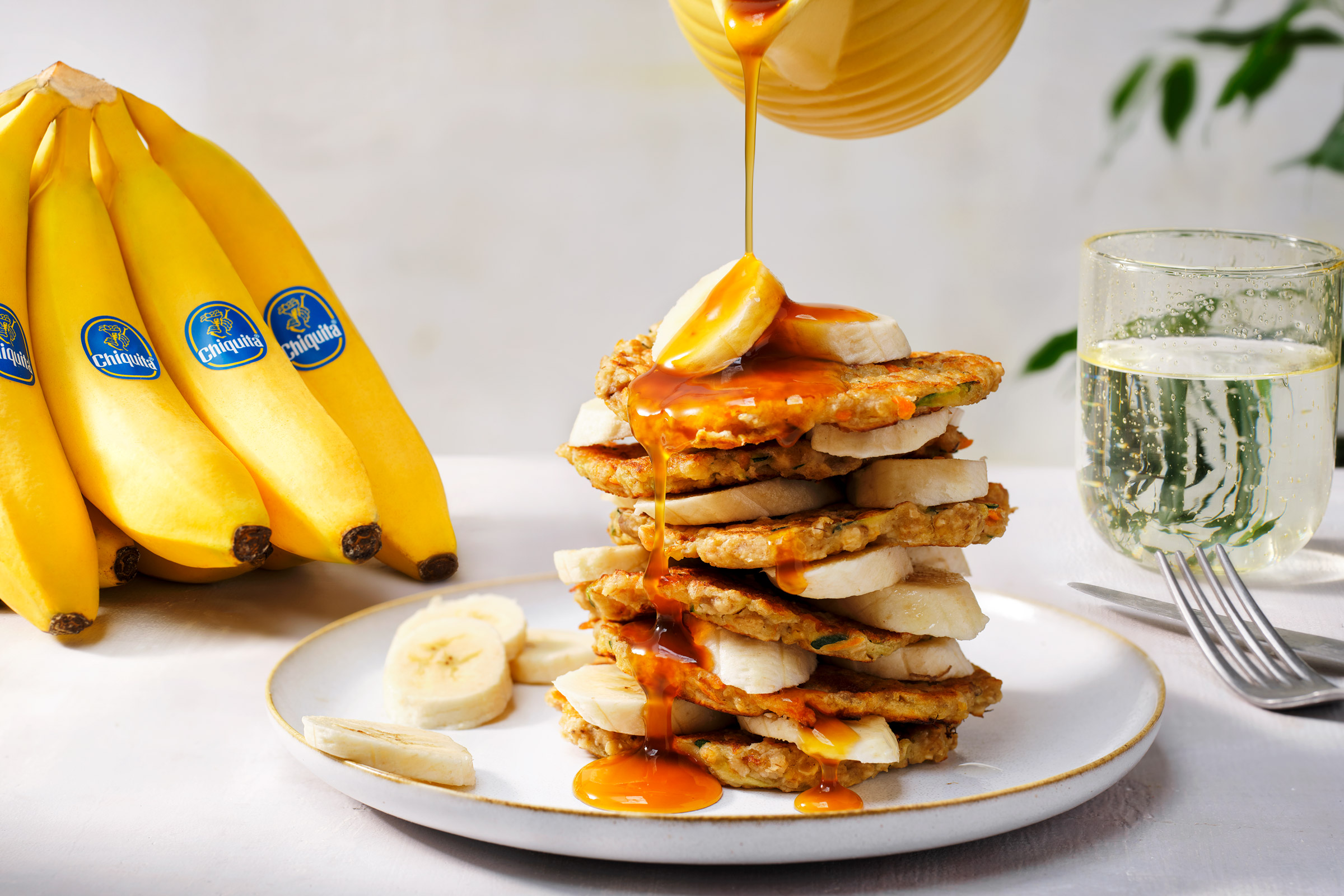 Bananen-, courgette- en wortelpannenkoeken van ‘restjes’