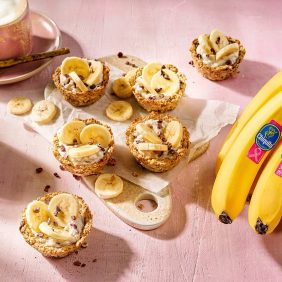 Hartige havermoutcups met Chiquita-bananen